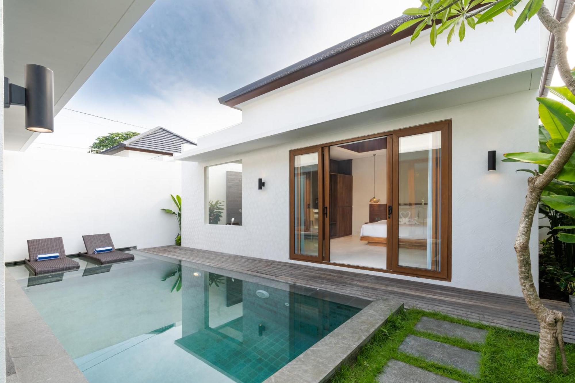 J4 Villas Sanur Exterior photo